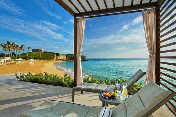 StRegis Bermuda 12220 16034 2021 11 03T13 04 19 strBDAXRpo 1049218 Pool Cabana Adult Pool 600